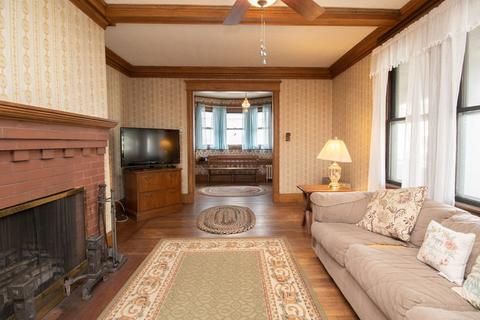 82 Whittier St, Springfield, MA 01108 photo 9