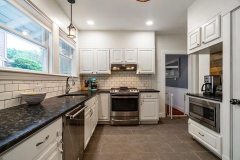 44 Temple St, Reading, MA 01867 photo 8