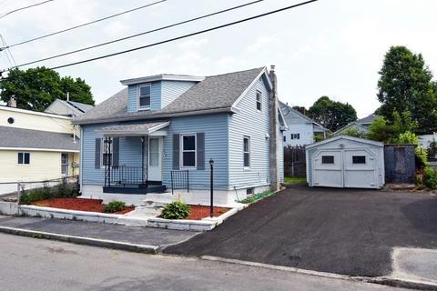 276 Perry St, Lowell, MA 01852 photo 3