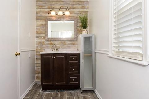 276 Perry St, Lowell, MA 01852 photo 12