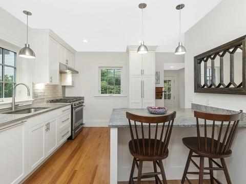 35 Spring St, Somerville, MA 02143 photo 4