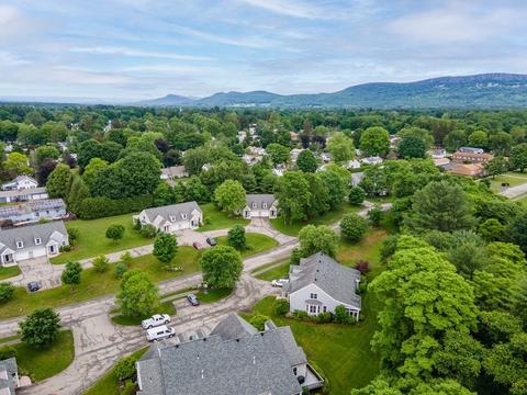 359 Main St #10B, Easthampton, MA 01027 photo 11