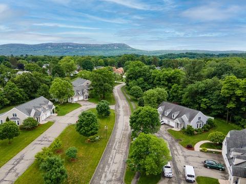 359 Main St #10B, Easthampton, MA 01027 photo 10