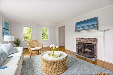 6 Berkley Cir, Hingham, MA 02043 photo 3
