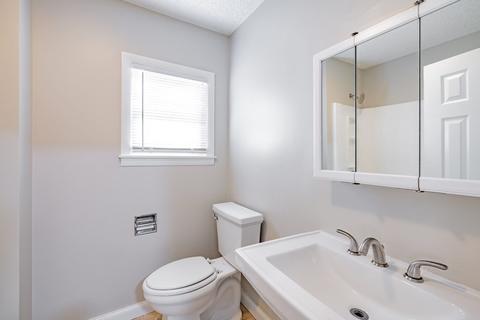 797 White St, Springfield, MA 01108 photo 12