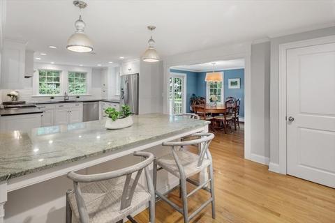 2 Cypress Cir, Hingham, MA 02043 photo 3
