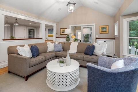 2 Cypress Cir, Hingham, MA 02043 photo 10