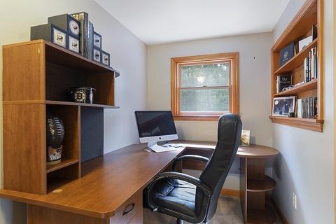 900 Clark St, Gardner, MA 01440 photo 9
