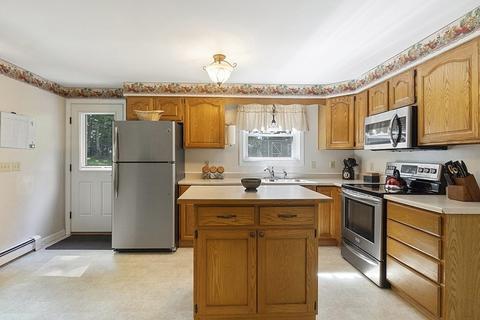 900 Clark St, Gardner, MA 01440 photo 5