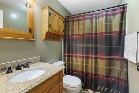 900 Clark St, Gardner, MA 01440 photo 7