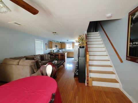 389 4th St, Fall River, MA 02721 photo 8
