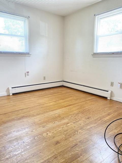 146 Gresham St, Springfield, MA 01119 photo 10