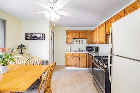 22 Methuen St, Springfield, MA 01119 photo 10