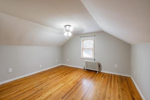22 Methuen St, Springfield, MA 01119 photo 5