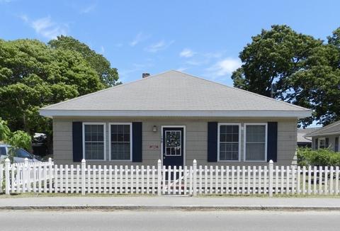 158 Swifts Beach Rd, Wareham, MA 02571 photo 1