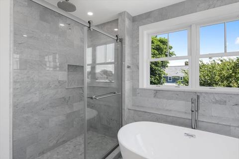 22 T St, Hull, MA 02045 photo 32
