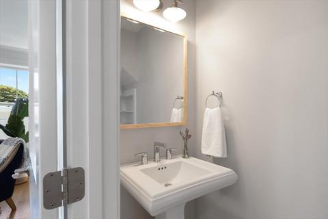 22 T St, Hull, MA 02045 photo 17
