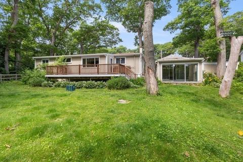 29 Ocean Ave, Gloucester, MA 01930 photo 2