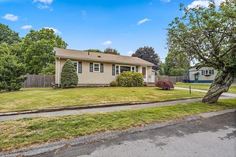 8 Vista Dr, Danvers, MA 01923 photo 2