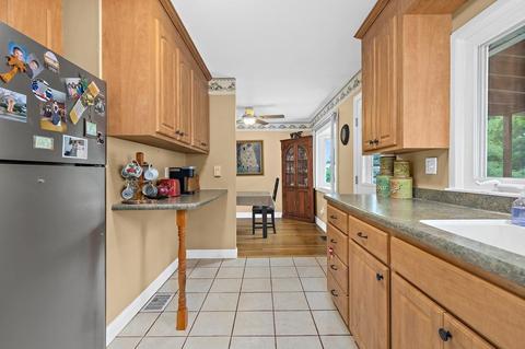 8 Vista Dr, Danvers, MA 01923 photo 17