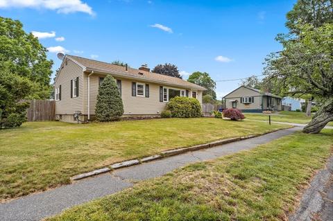 8 Vista Dr, Danvers, MA 01923 photo 3