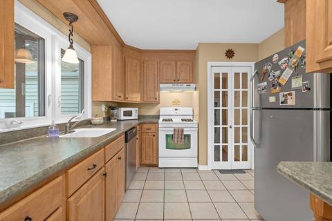 8 Vista Dr, Danvers, MA 01923 photo 15