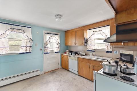 21 Robert Rd, Danvers, MA 01923 photo 6