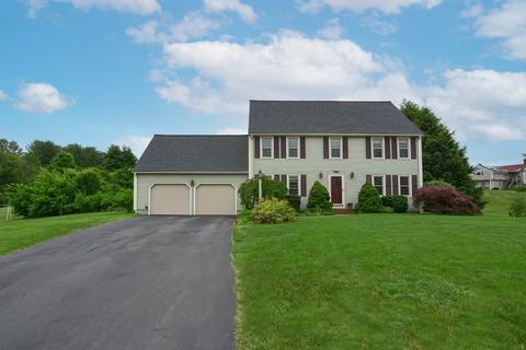3 Pease Rd, Upton, MA 01568 photo 1
