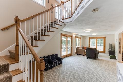 131 Locust Ln, Needham, MA 02492 photo 27