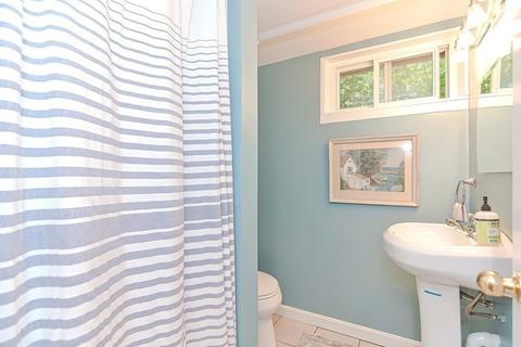 84 Tedesco St, Marblehead, MA 01945 photo 35