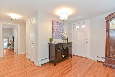 84 Tedesco St, Marblehead, MA 01945 photo 17