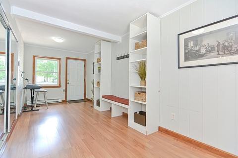 84 Tedesco St, Marblehead, MA 01945 photo 4