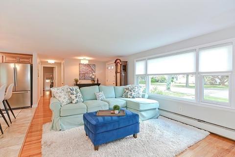 84 Tedesco St, Marblehead, MA 01945 photo 13