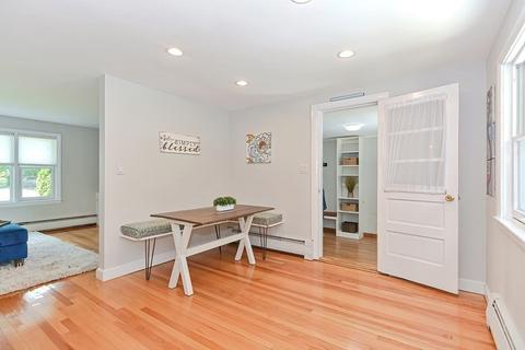 84 Tedesco St, Marblehead, MA 01945 photo 11