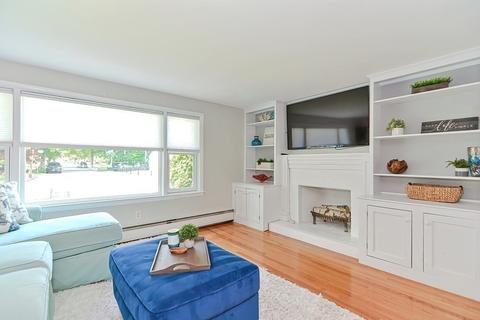84 Tedesco St, Marblehead, MA 01945 photo 14
