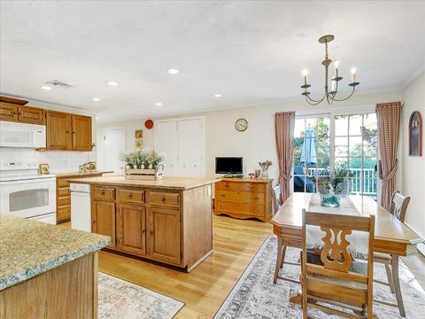 108 Meadowbrook Rd, Needham, MA 02492 photo 14