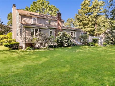 108 Meadowbrook Rd, Needham, MA 02492 photo 2