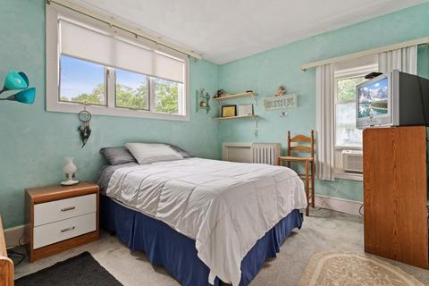 11 Wilson St, Reading, MA 01867 photo 13