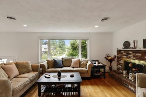 44 Egan Ter, Dedham, MA 02026 photo 4