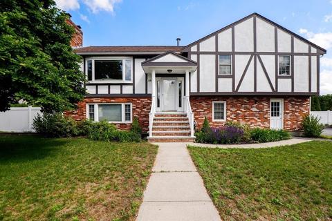 44 Egan Ter, Dedham, MA 02026 photo 1