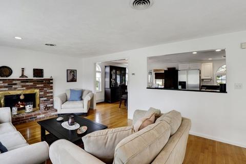 44 Egan Ter, Dedham, MA 02026 photo 5