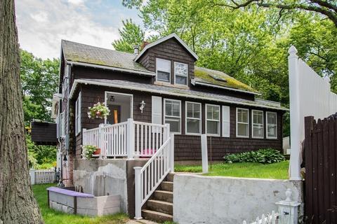 15 Blake Ct #1, Gloucester, MA 01930 photo 1