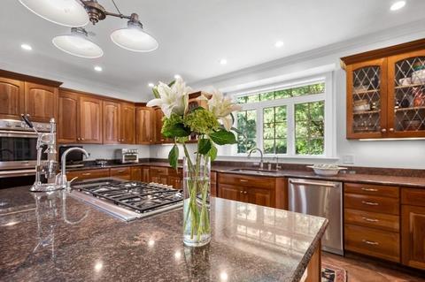 16 Frontier Dr, Walpole, MA 02081 photo 6
