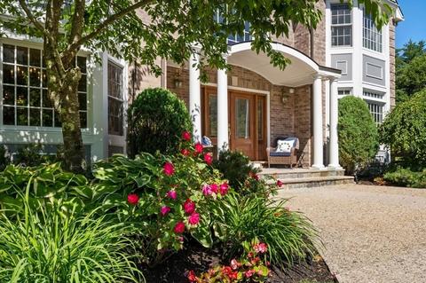 16 Frontier Dr, Walpole, MA 02081 photo 4
