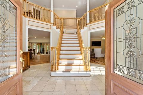 16 Frontier Dr, Walpole, MA 02081 photo 5