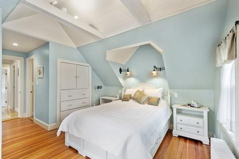 70 Clifton Ave, Marblehead, MA 01945 photo 14