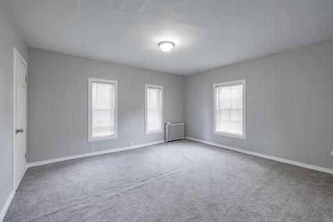 17 Spring St, Ware, MA 01082 photo 5