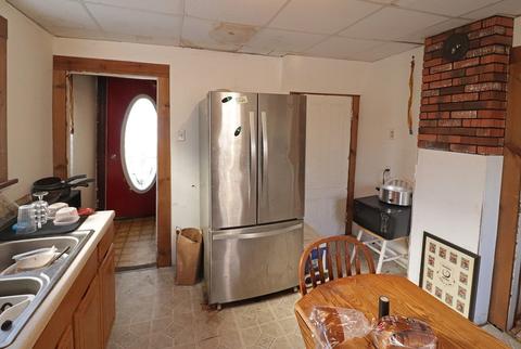 89 W Main, Ware, MA 01082 photo 3