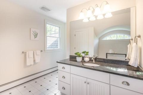 4 Hampton Rd, Lexington, MA 02421 photo 24