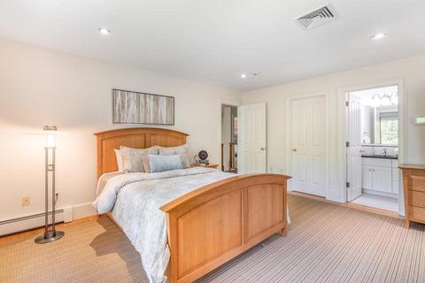 4 Hampton Rd, Lexington, MA 02421 photo 19